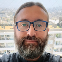 maximiliam chicano - front end developer